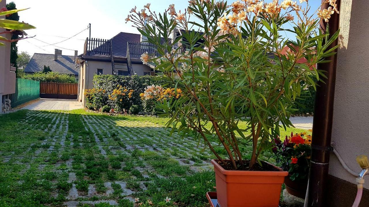 Tini Apartman Balatonfüred Extérieur photo